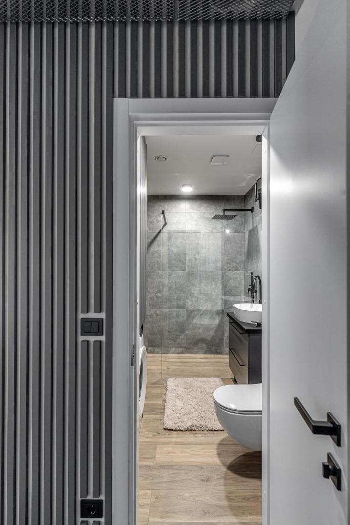 Urban center apartment 8