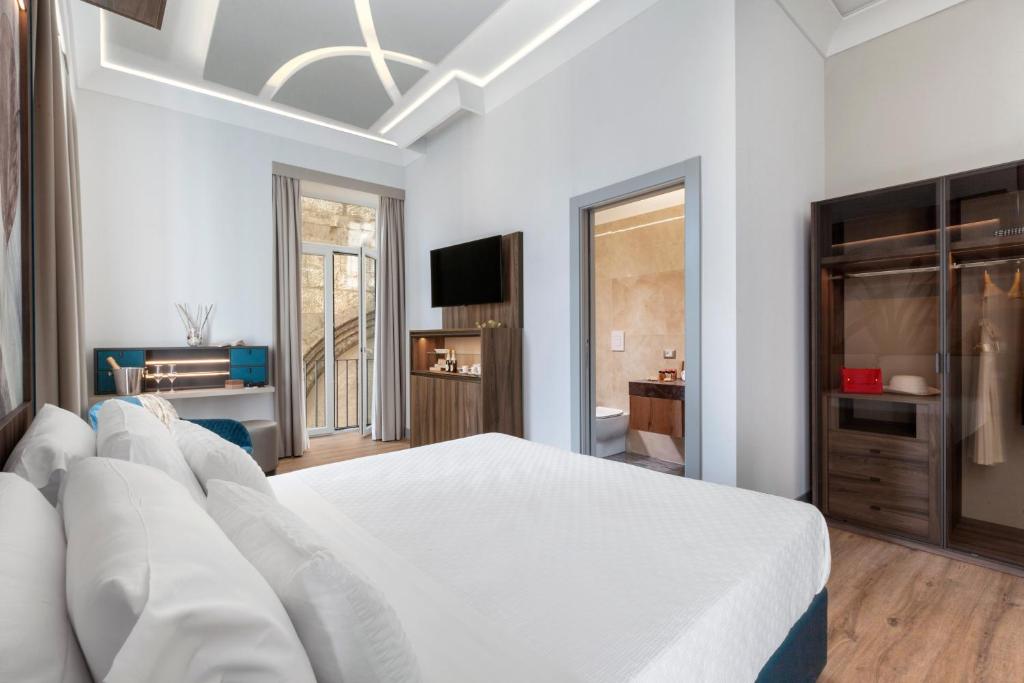 Elys Suites