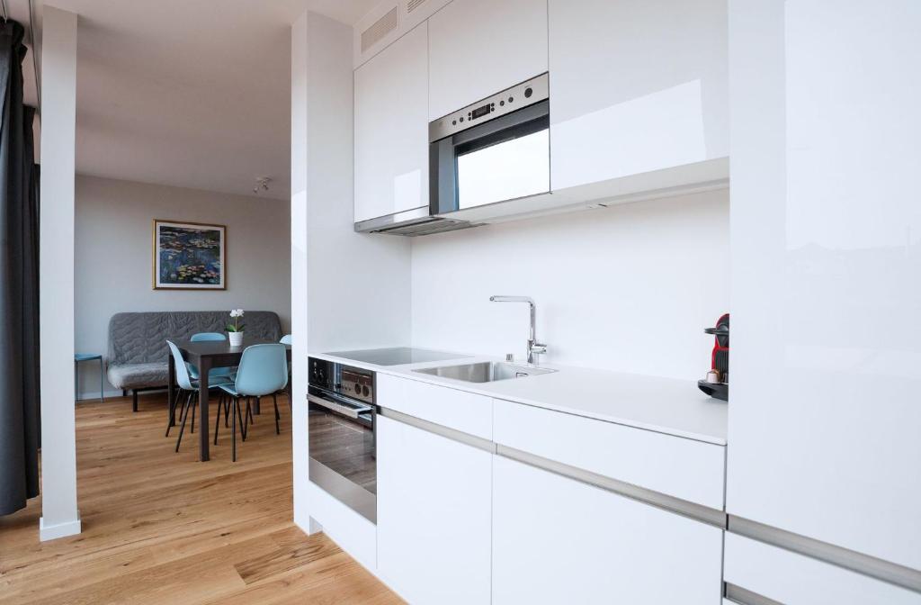HITrental Marktplatz Apartments 4