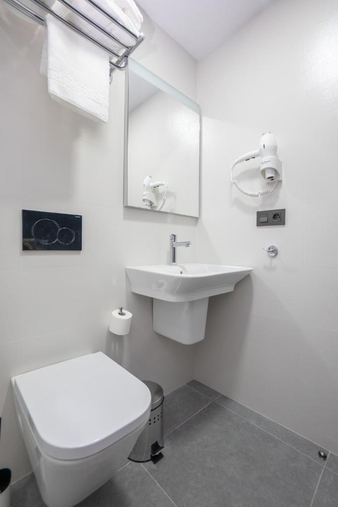 NERJA-CENTRO-JACUZZI- MIRADOR DE LA ERMITA- Adults Recommended 7