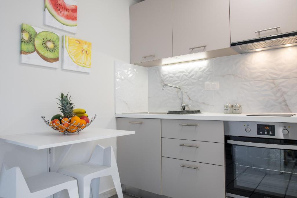 Venetian Shipyard Cottage 2