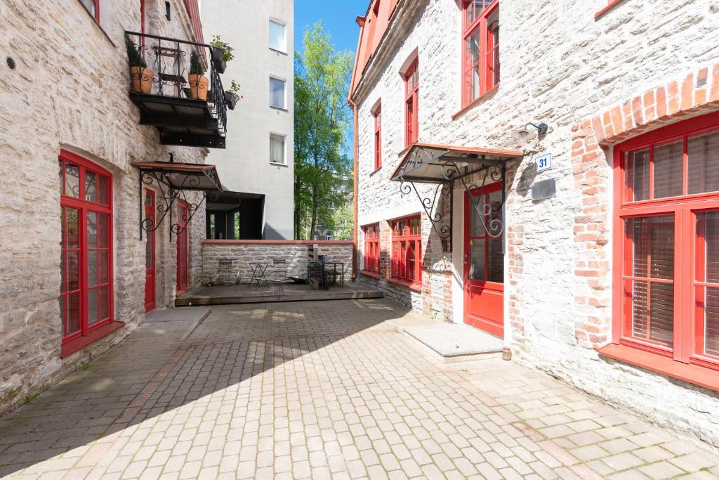 Stylish apartment with parking in Telliskivi 6
