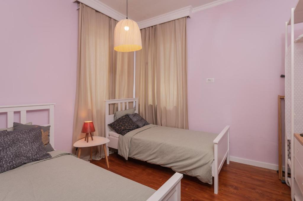Central Flamingo 2BD Flat - Balcony & Fast WiFi by Flat Mаnager 5