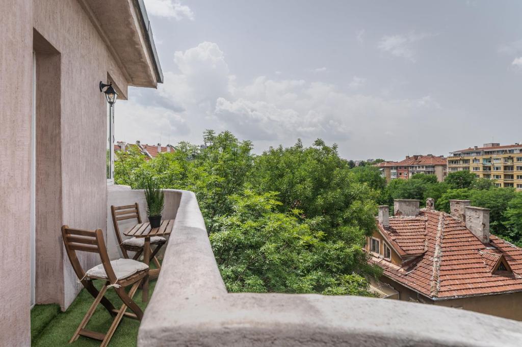 Central Flamingo 2BD Flat - Balcony & Fast WiFi by Flat Mаnager 6