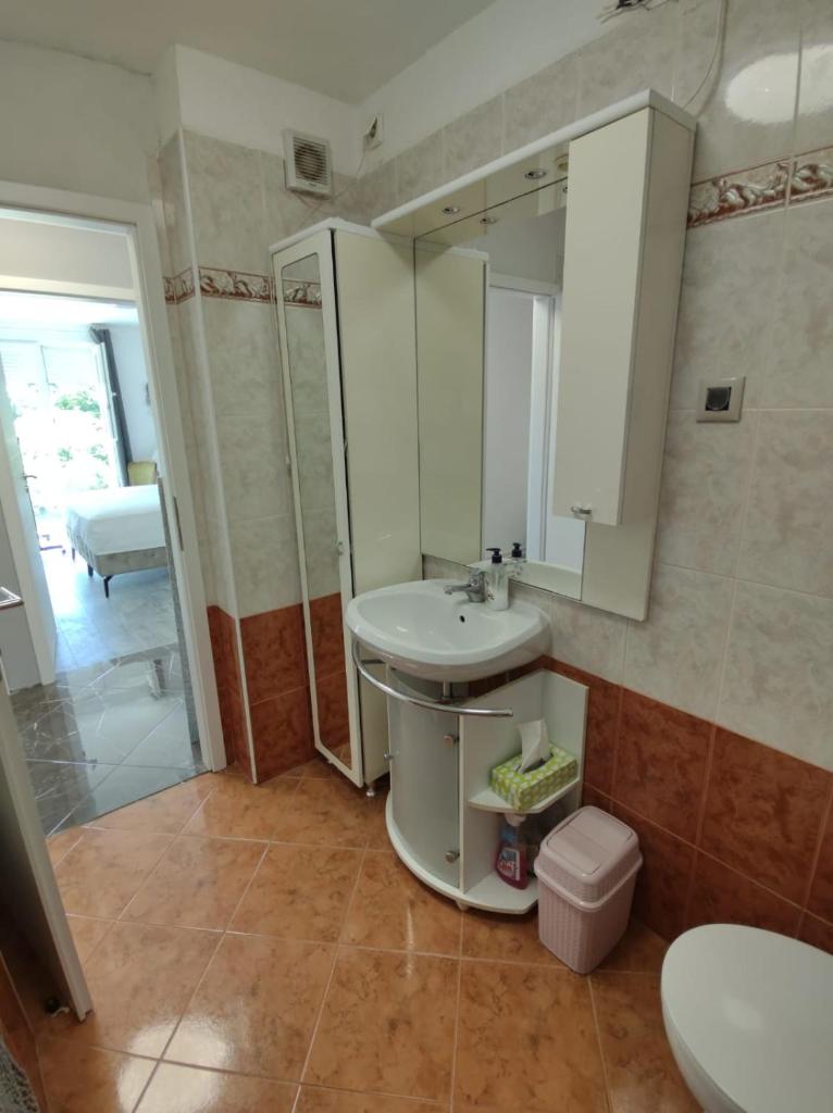Modern apartment Ana 8