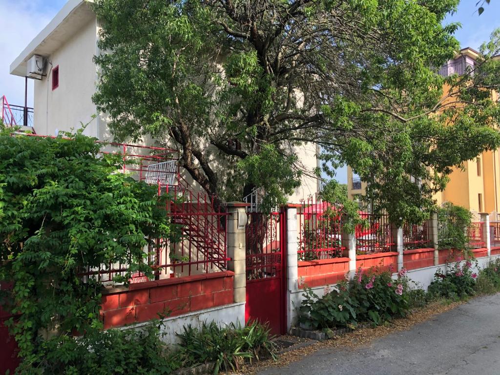 SURF House Villa Rose I Po3a l 1