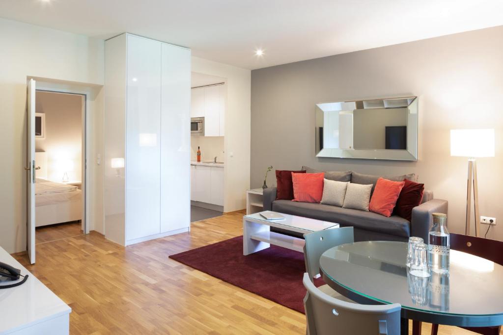 The Levante Rathaus Apartments 4