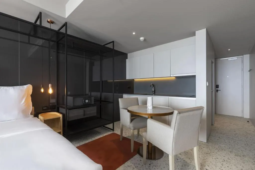 NEXT - by Savoy Signature 7
