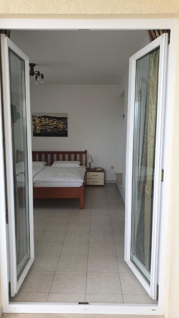 Apartments Riljic 6