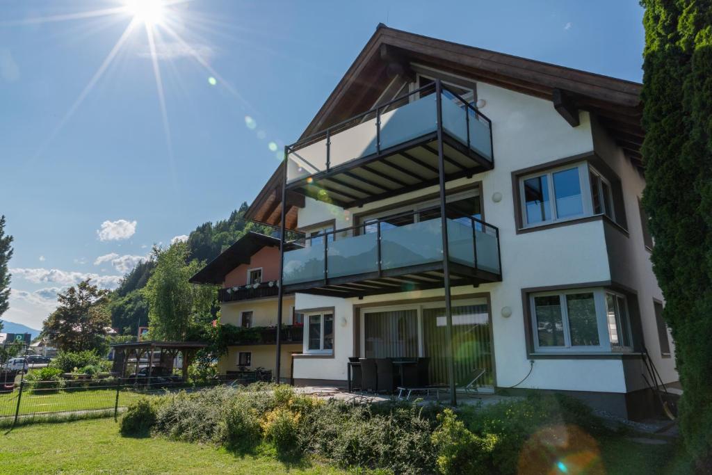 Fourteen Zell am See S&P by All in One Apartments 8