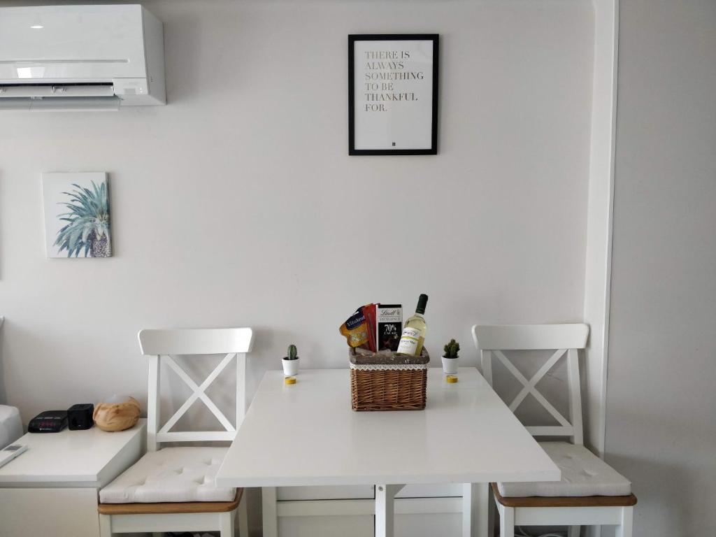 Bonavista Bright Sea View Studio with Balcony 7