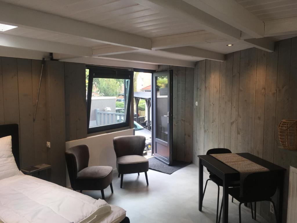 Centre beach lodge (2) 2
