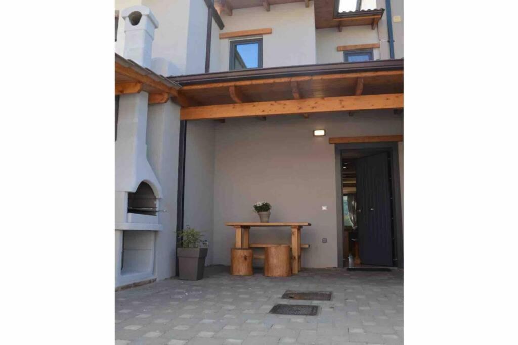 pikralida house (πικραλίδα) 1