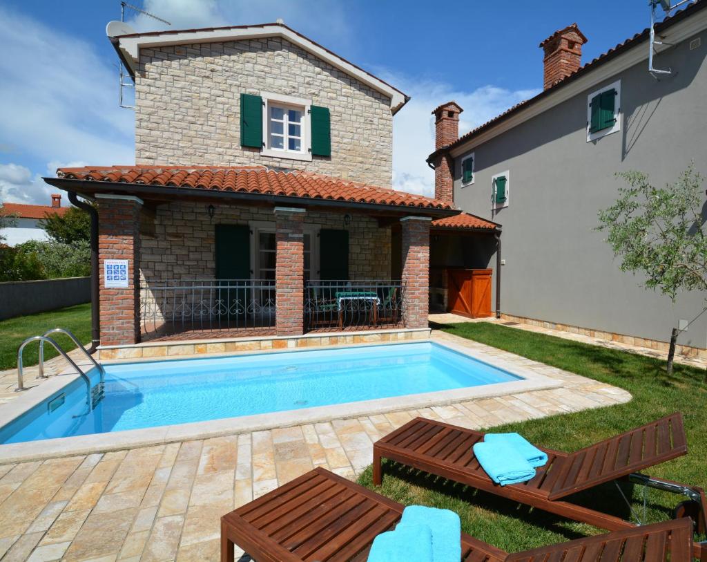 Villa Petra 4