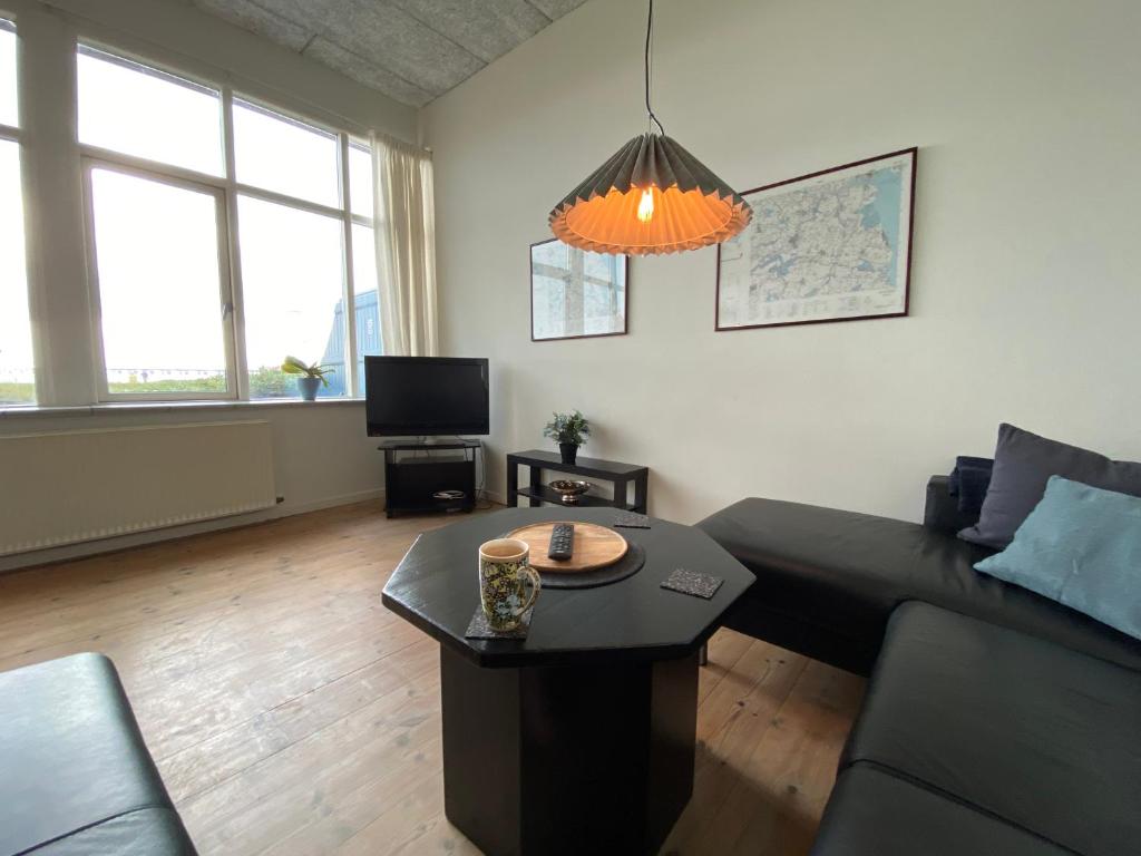 Skærven Beachfront Apartments and Cottage 6