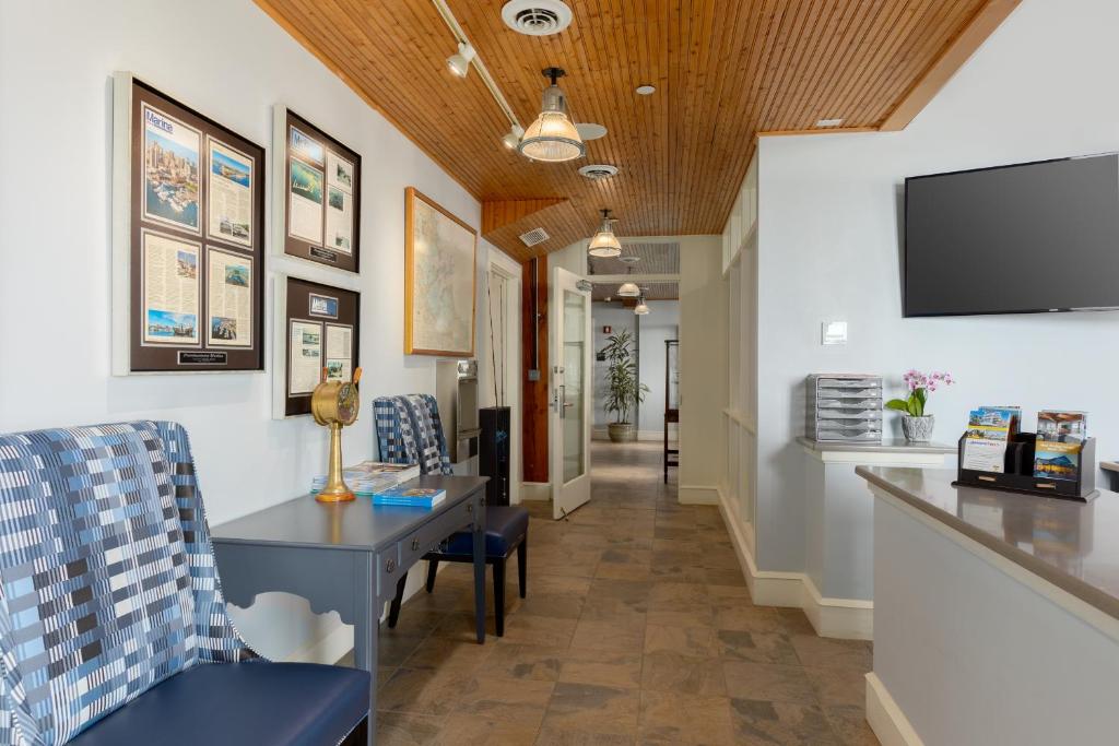 Boston Yacht Haven Image
