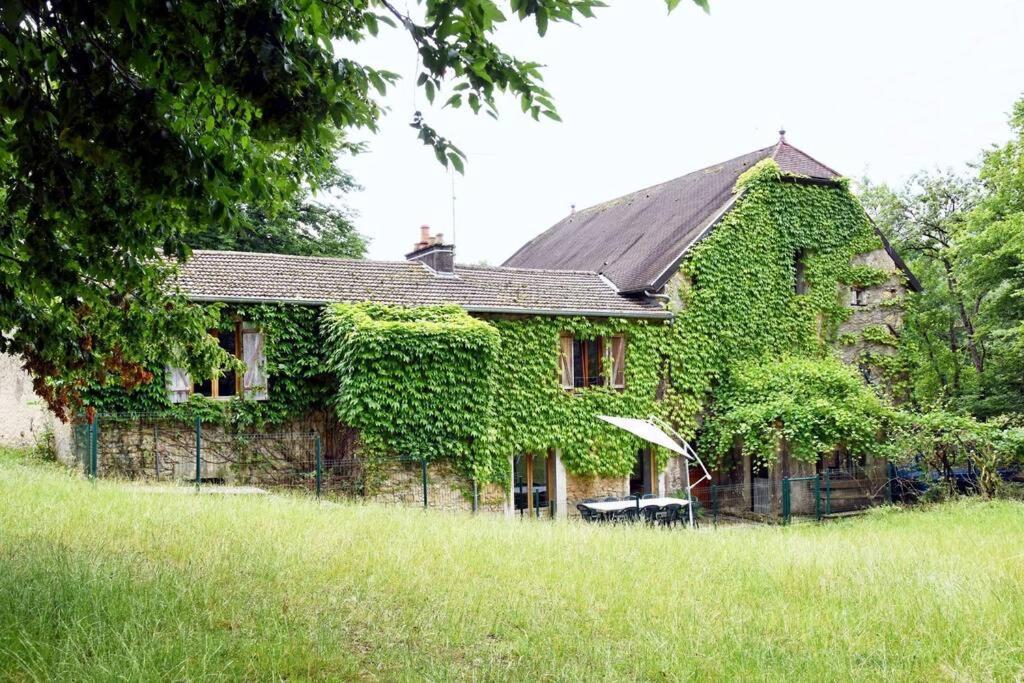 Moulin dans un parc d’élevage à Daims 6