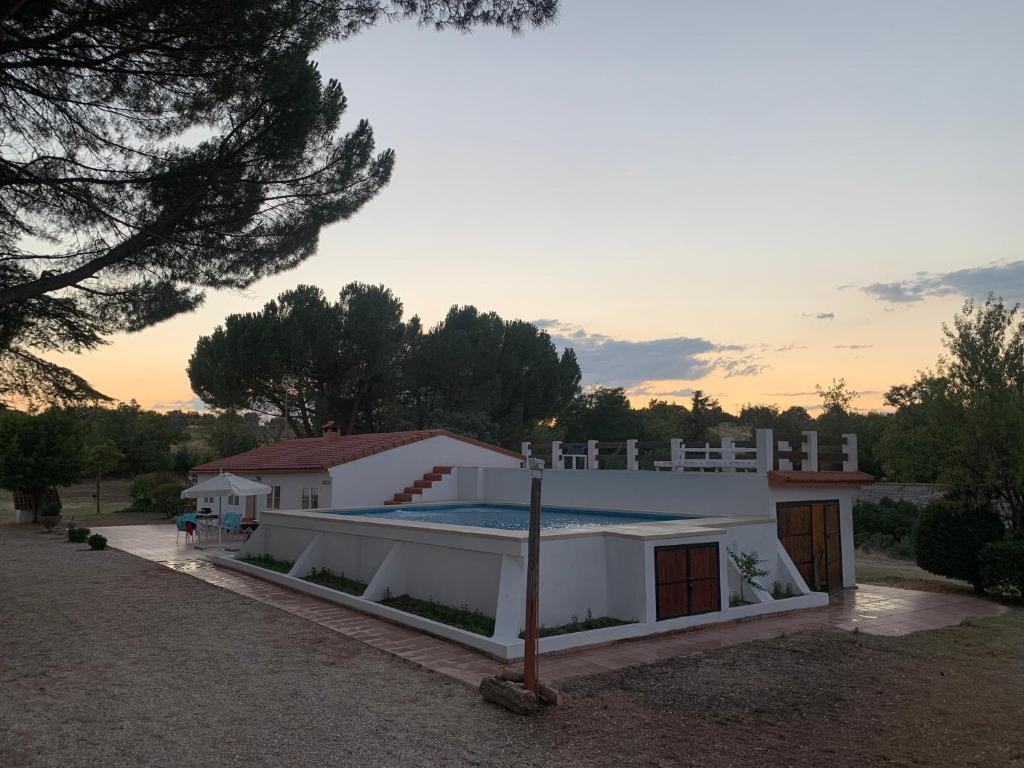 Pabellón en Finca, Villa con Piscina Zarzuela 1