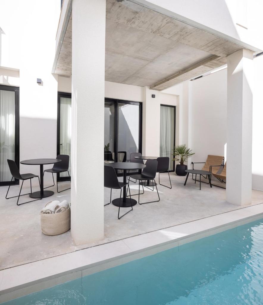 YOURS boutique stay 4