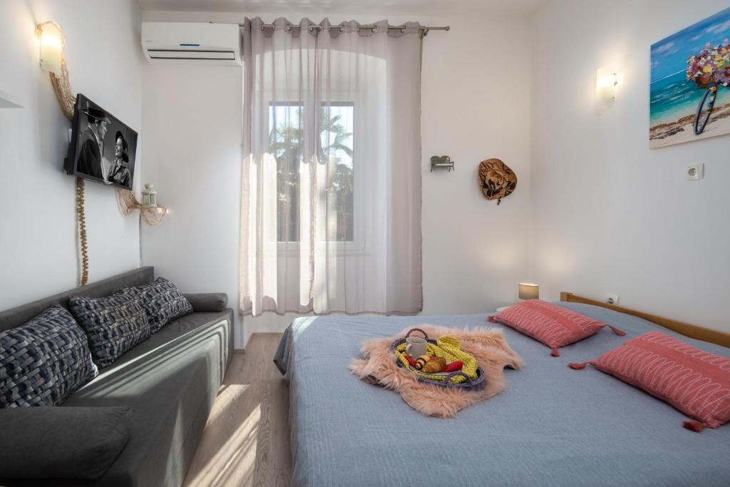 Naval studio apartment 4