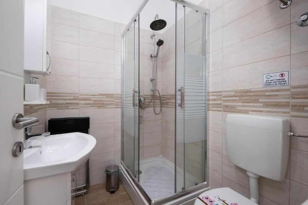 Naval studio apartment 6