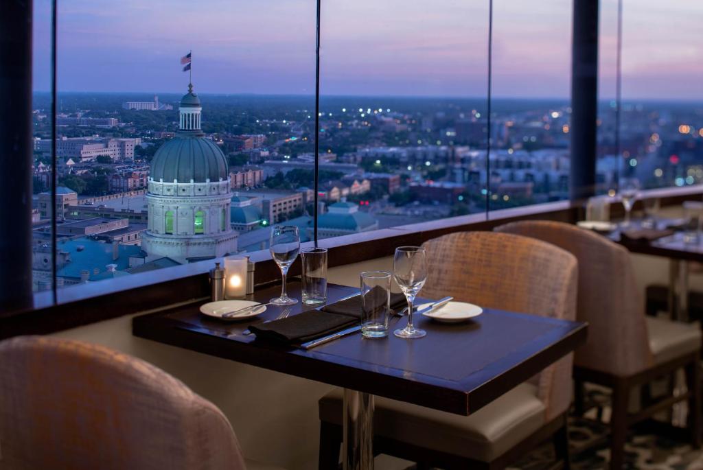 Hyatt Regency Indianapolis at State Capitol Image