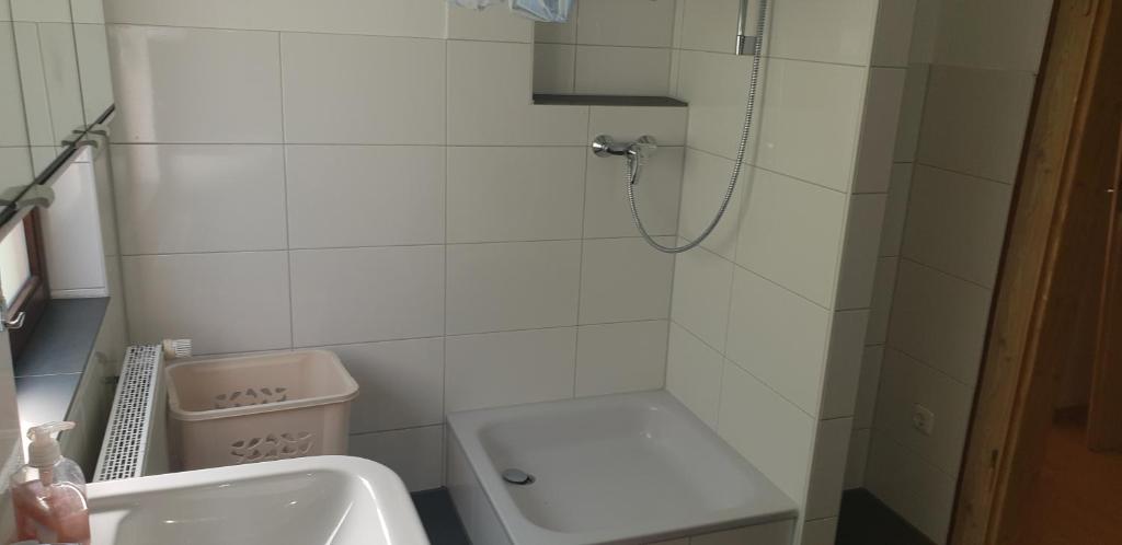 Private Unterkunft Askinartar 2
