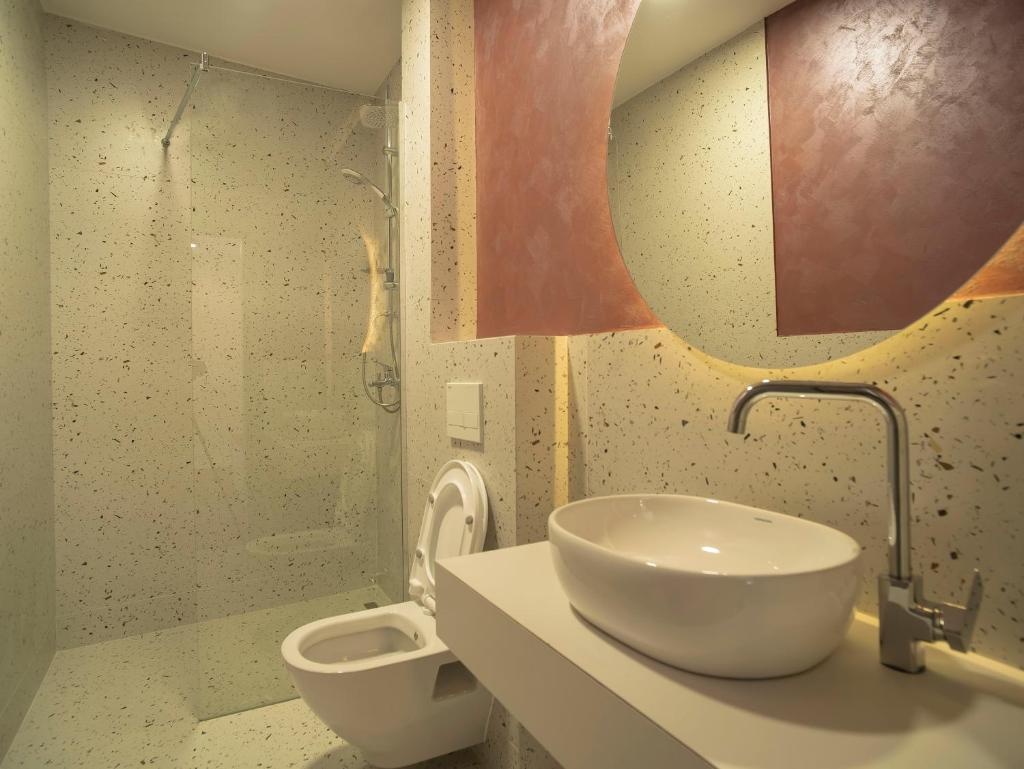 Lux Apartments 6