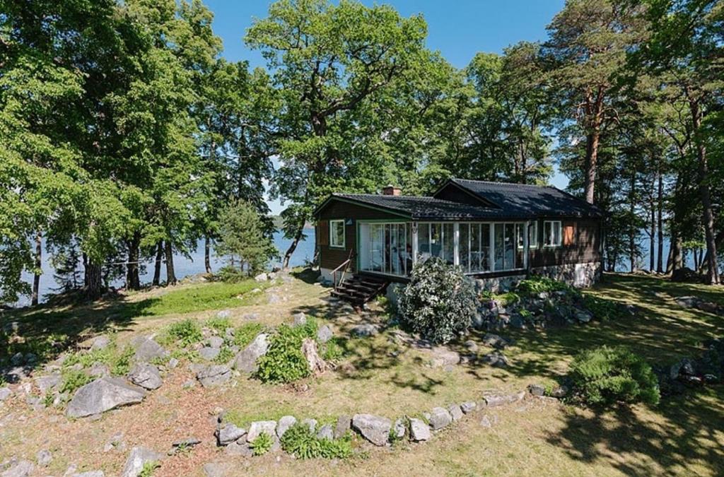 Escape to Your Very Own Private Island - Just 30 Minutes from Stockholm 6