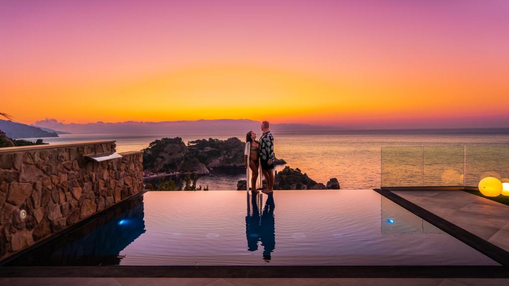 Isola Bella Infinity Suites 2