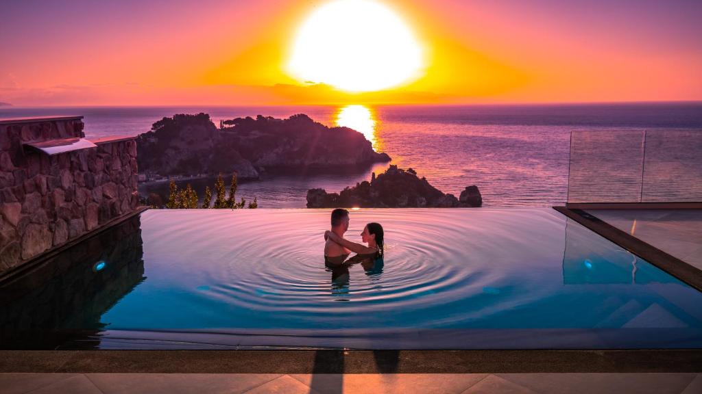 Isola Bella Infinity Suites 3