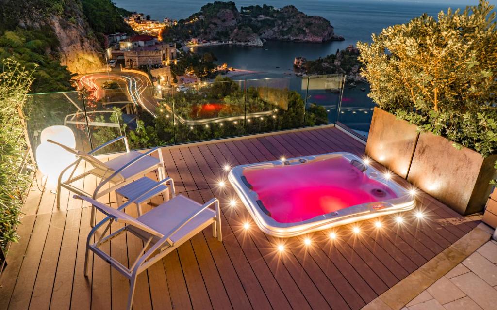Isola Bella Infinity Suites 6