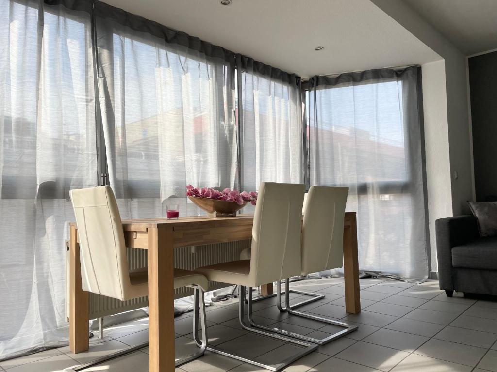 Innenstadt Neumarkt-Schildergasse stylische Wohnung 4