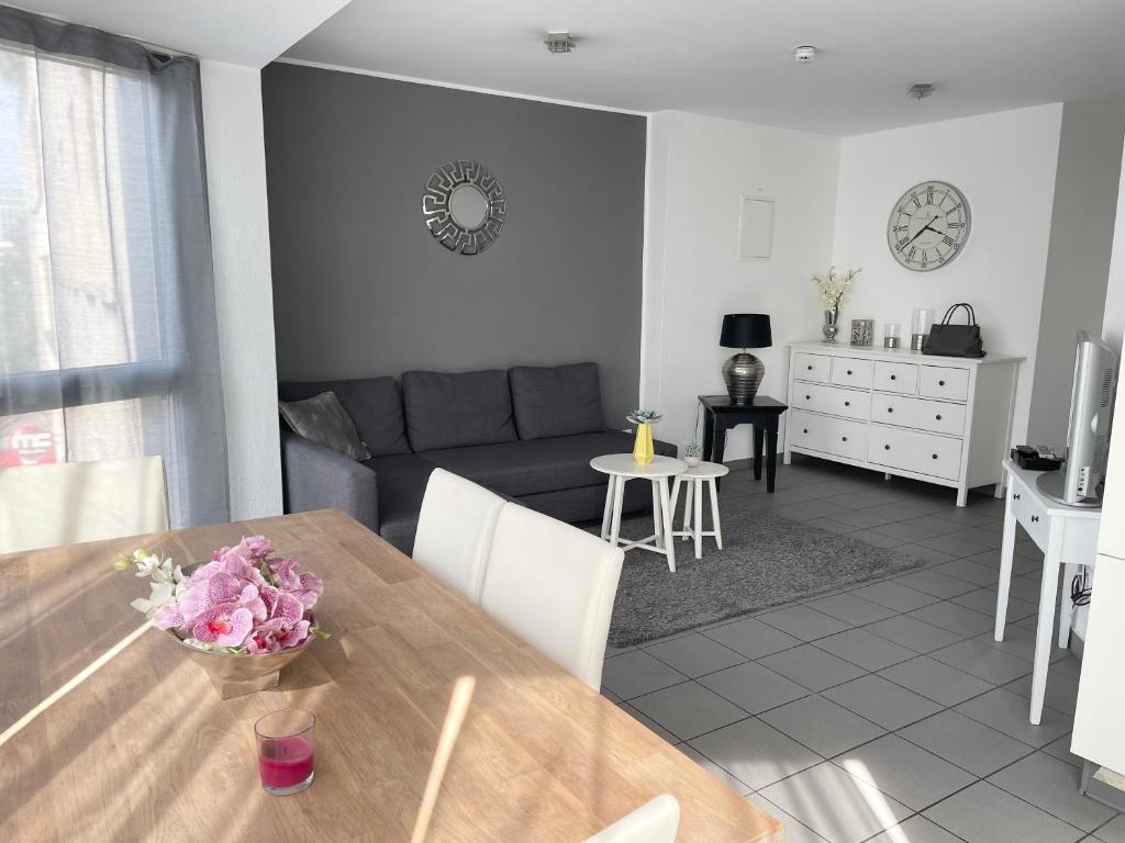 Innenstadt Neumarkt-Schildergasse stylische Wohnung 8