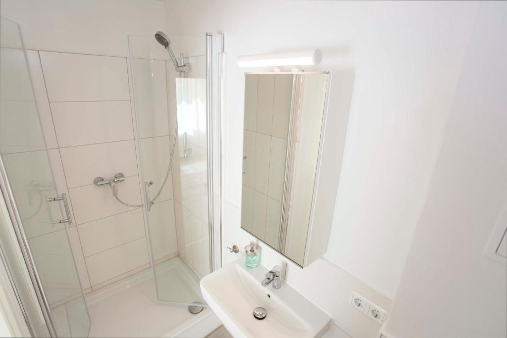 Studio Apartments - zentral mit Hinterhof-Flair 7