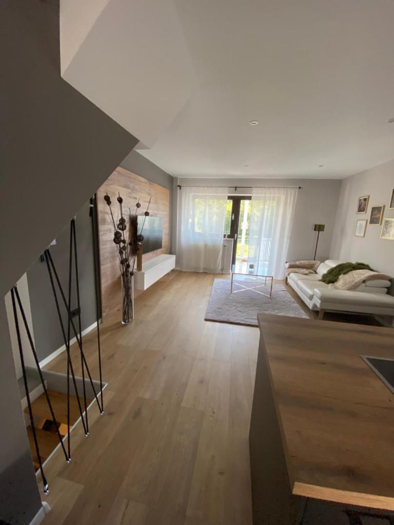 Ferienhaus mit Blick ins Grüne 1