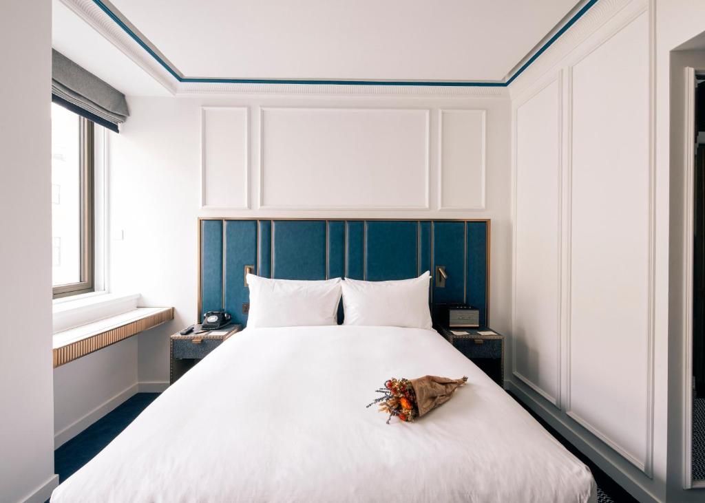 Page8, Page Hotels Image