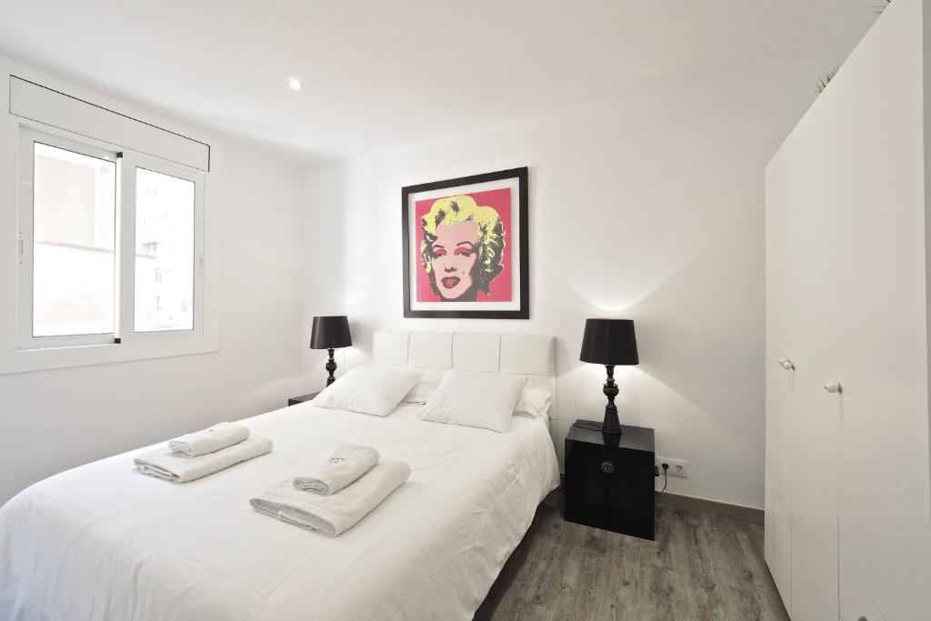 The White Flats Les Corts 7