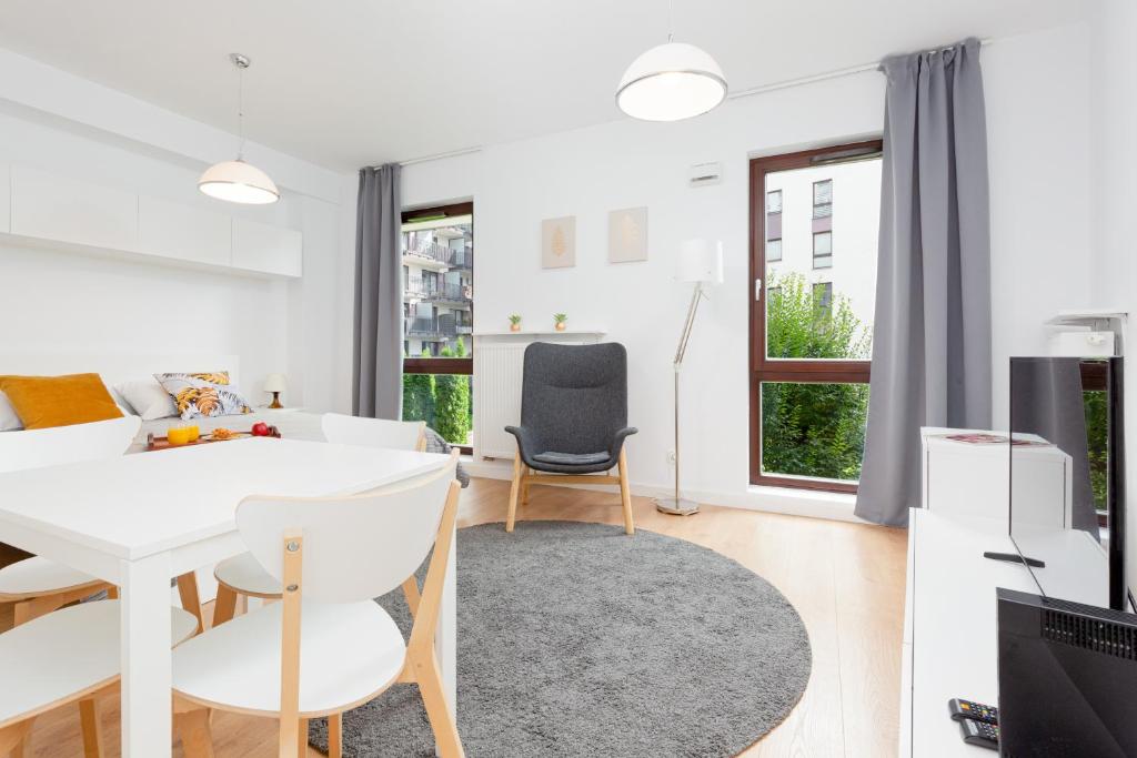 Apartments Westfield Arkadia Burakowska by Noclegi Renters 3