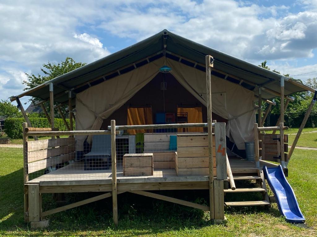 Photo de la galerie de l'établissement Glamping Place de la Famille, à Jayac 44 autres photos