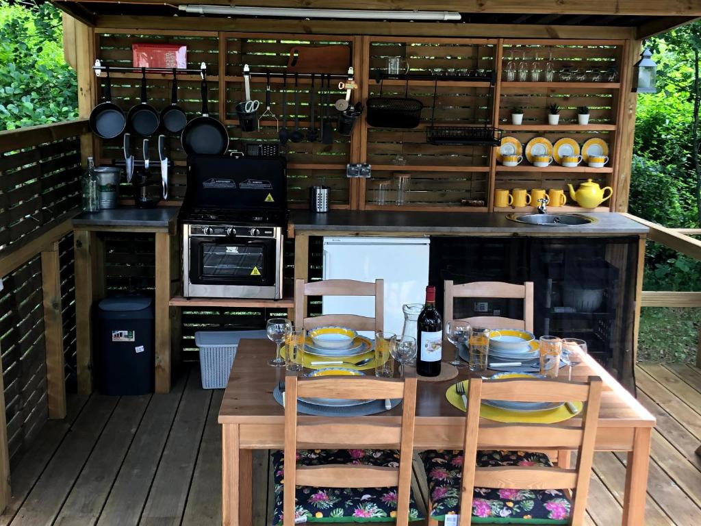 Photo de la galerie de l'établissement Luxury Glamping @Moulin des Forges, à Moutier-Malcard