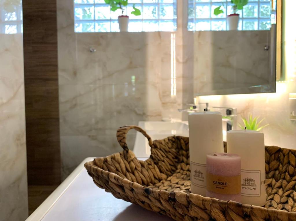 Oasis Luxury detached House in Thessaloniki with Hydromassage 3