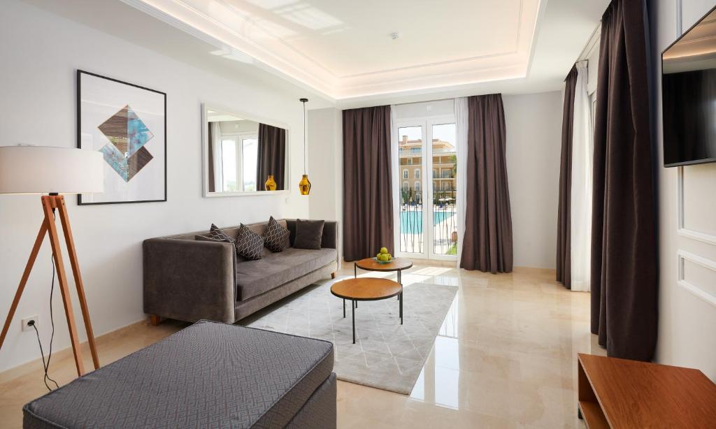 Grupotel Playa de Palma Suites & Spa 5
