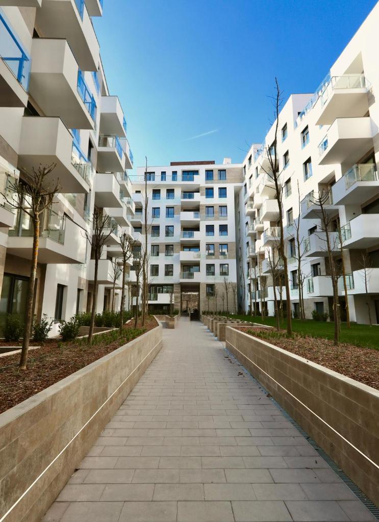 Elisabeth Downtown Apartments by FirstHost 3