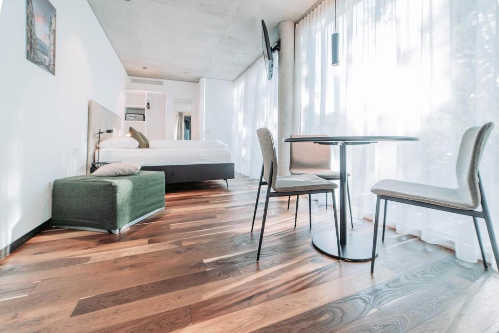 Blackhome Innsbruck City South I contactless check-in 8