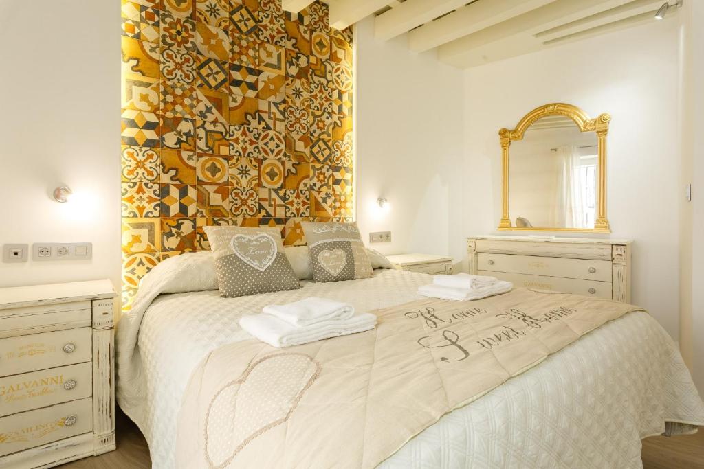 Apartamentos LOTO y LIZ by Cadiz4Rentals 6