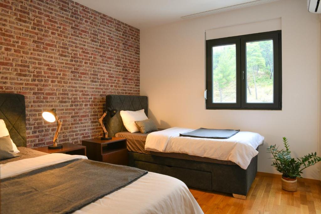 Apartments Overlooking the Green Hills of Ljubovic Park 7