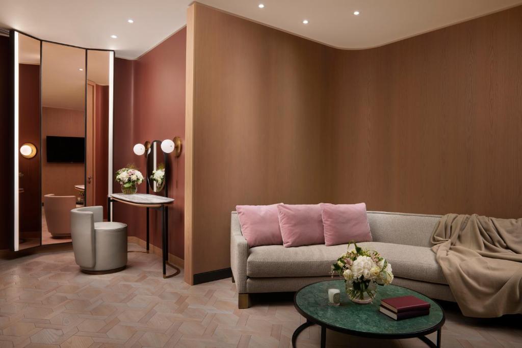 Pan Pacific London Image