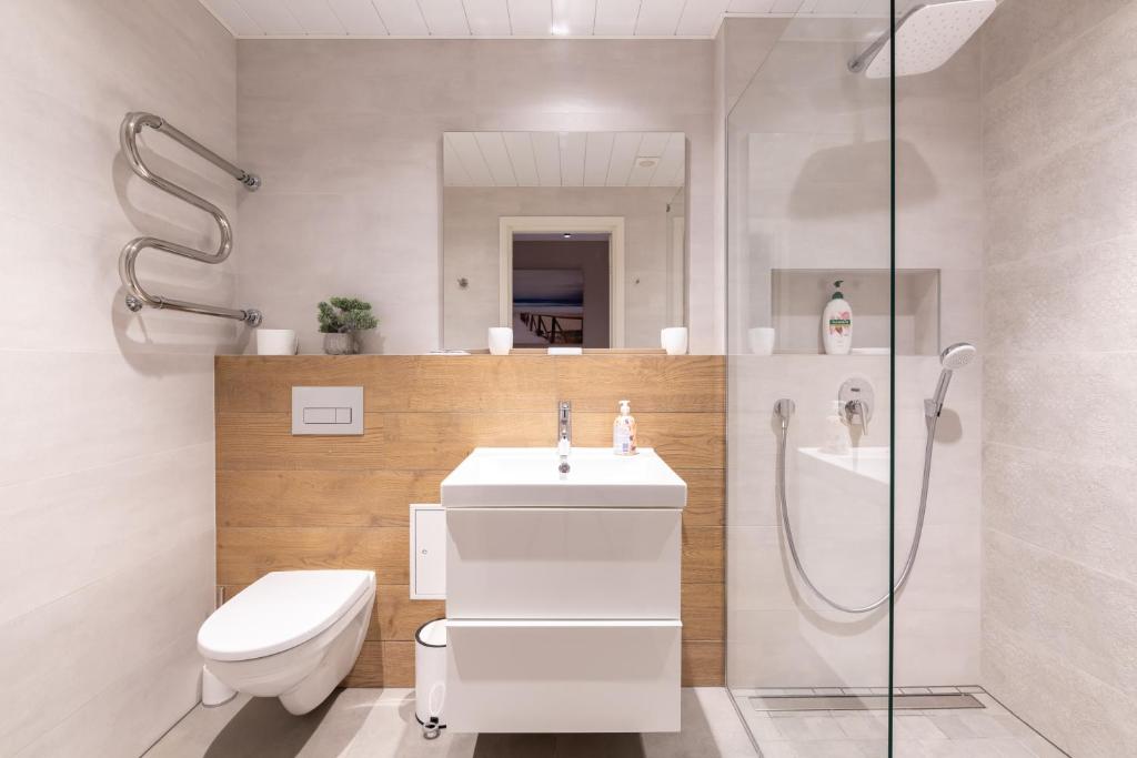 Karu Central Apartment 8