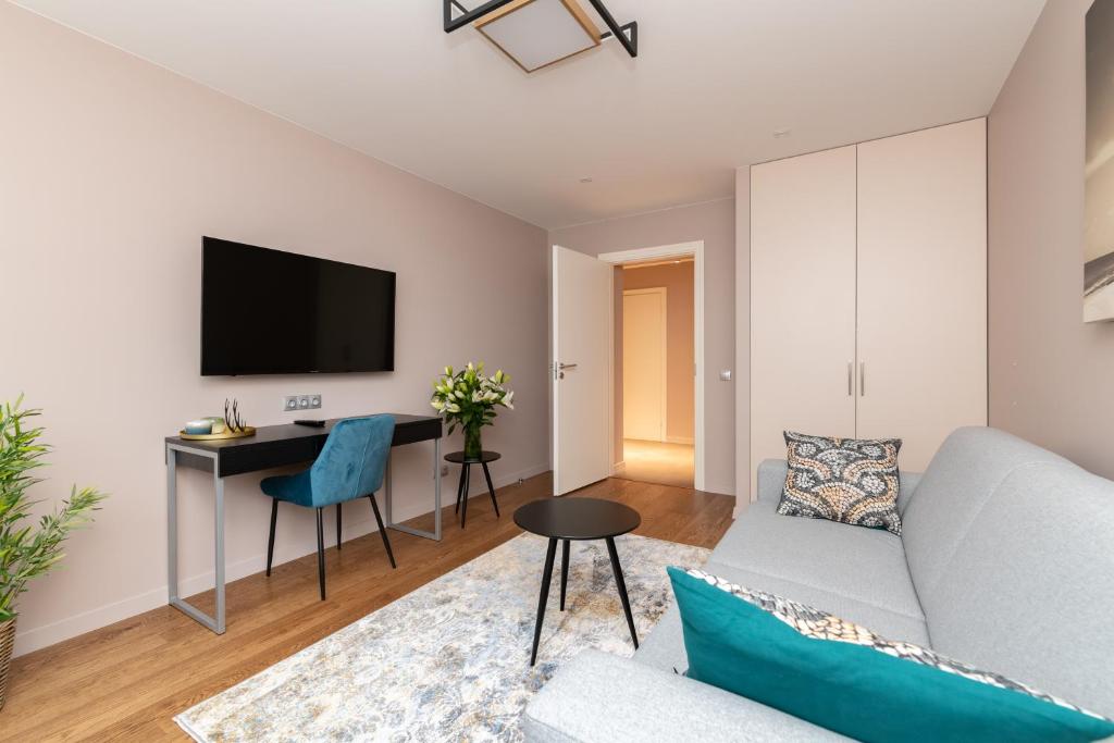 Karu Central Apartment 5